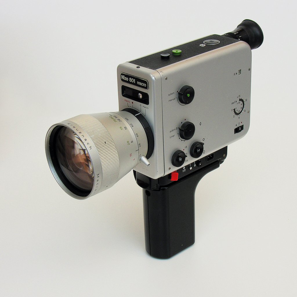 VINTAGE SUPER 8MM CAMERA HIRE