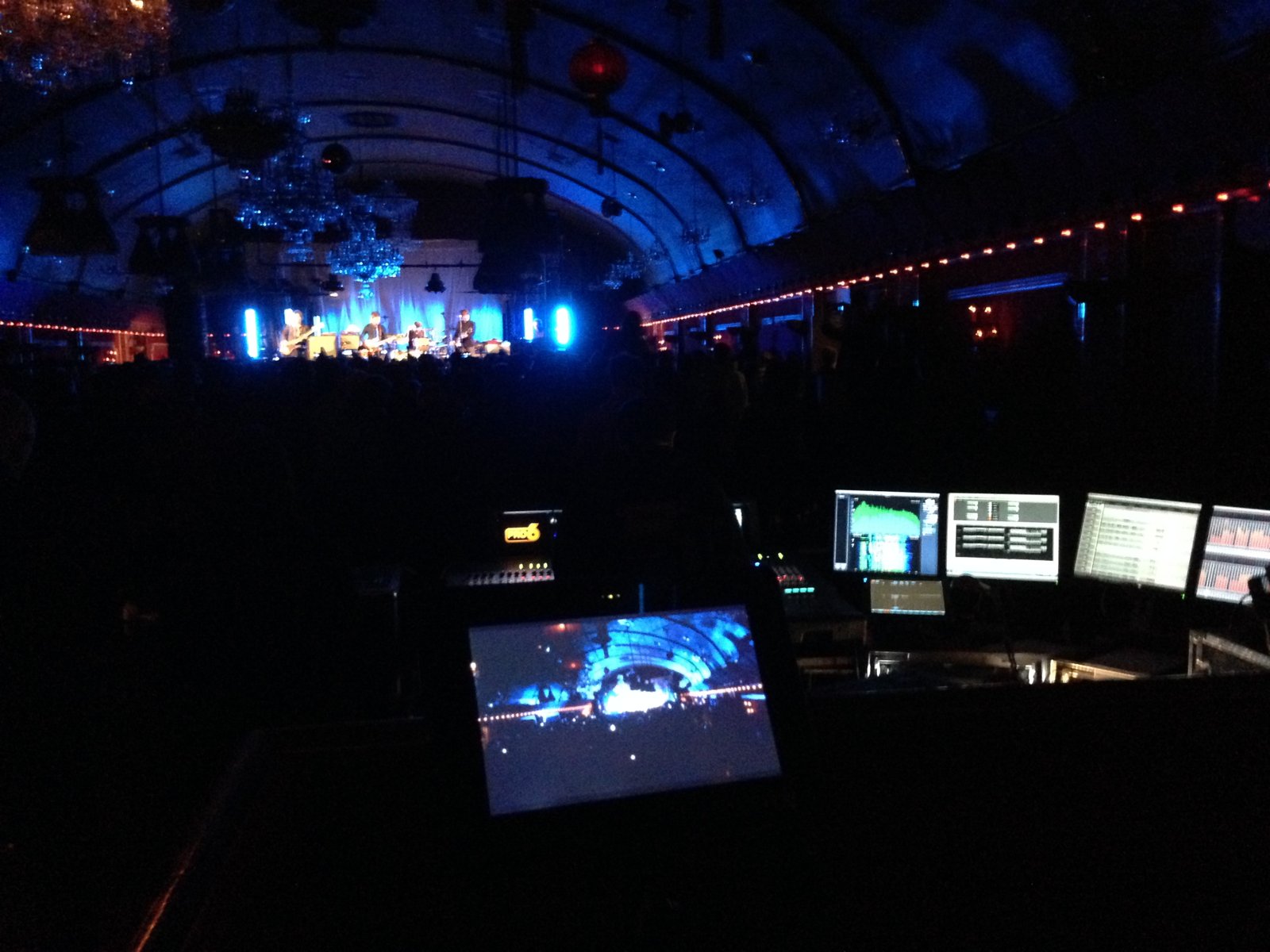 Noel Gallagher in Concert - Rivoli Ballroom - camera operator hire London