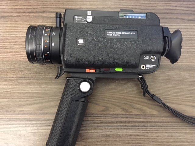 VINTAGE SUPER 8MM CAMERA HIRE