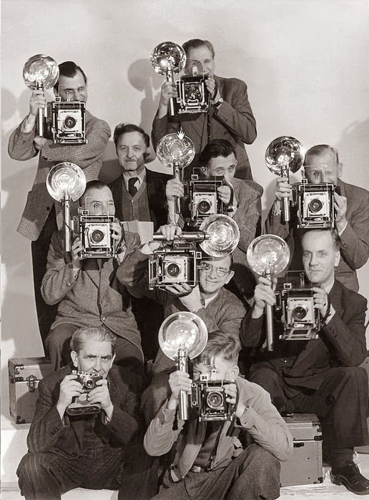 VINTAGE STILLS CAMERA HIRE 